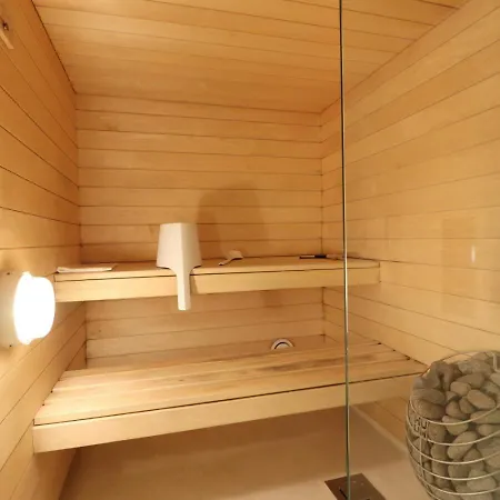 Spacious For 2 With Sauna In Punavuori Apartment *